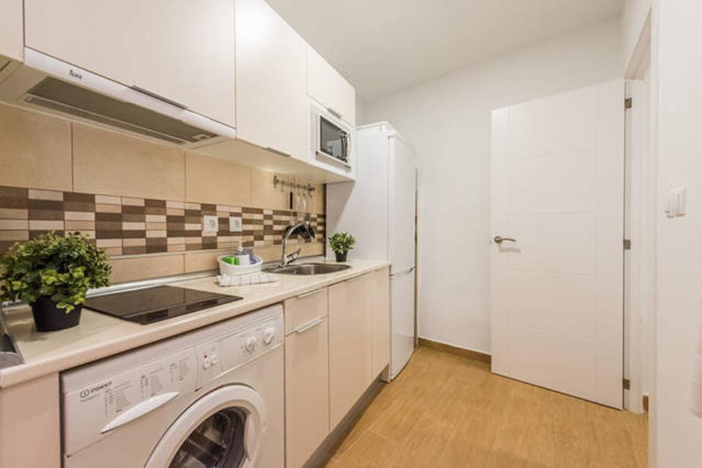 Barbieri Apartment Madrid Ngoại thất bức ảnh